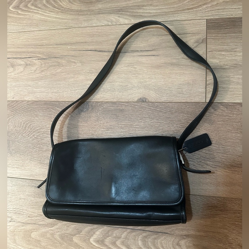 Vintage Coach Black Leather Shoulder Bag Purse